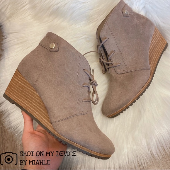 Dr. Scholl's Conquer Women's Wedge Ankle Boots - Picture 1 of 8